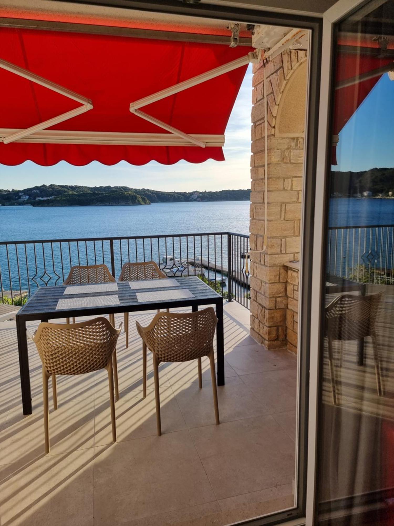Villa Suzana Supetarska Draga Buitenkant foto